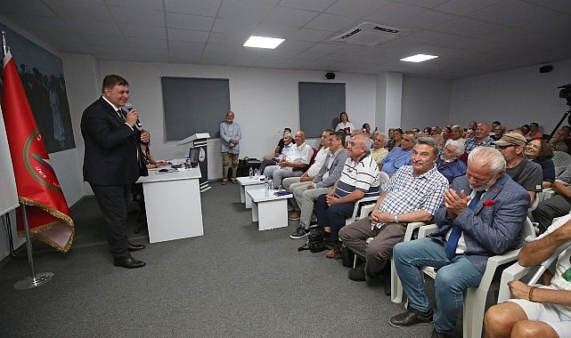 İzmir’e olan sevgisi ve hizmet aşkıyla İzmirlilerin gönlünde yer edinen