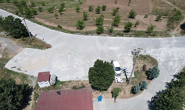 Büyükşehir Belediyesi, İznik yoluna ulaşımın sağlandığı Çamdibi Mahallesi köy içi
