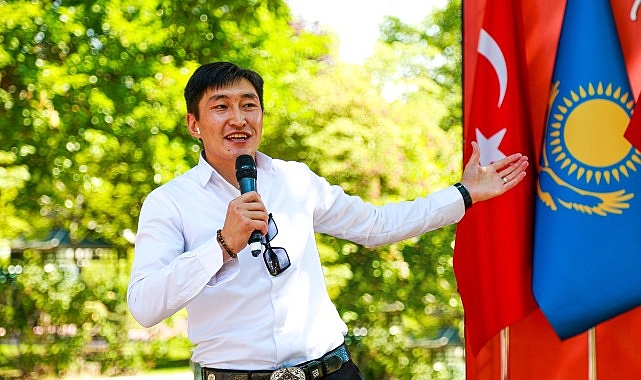 Keçiören Belediyesi tarafından Kazak Milli şairi Abay Kunanbayev'in 178’inci doğum