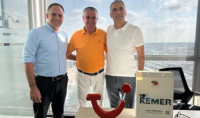Kemer Belediye Başkanı Necati Topaloğlu, Kemer’in Avrupa’da tanıtım çalışmaları için