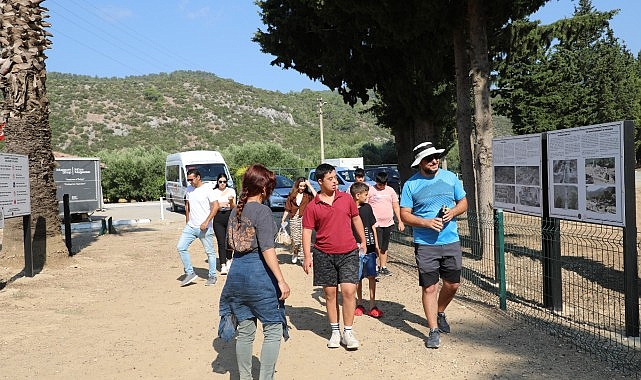 Menderes Belediyesi tarafından özel eğitim alan çocuklar için düzenlenen Klaros