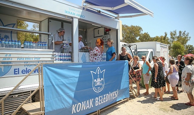 Konak Belediyesi’nin kadınlara yönelik düzenlediği deniz gezileri yüzlerce Konaklı kadını