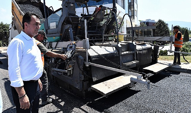 Ulaşımda kaliteyi arttırmak amacıyla ilçenin dört bir yanında yol bakım