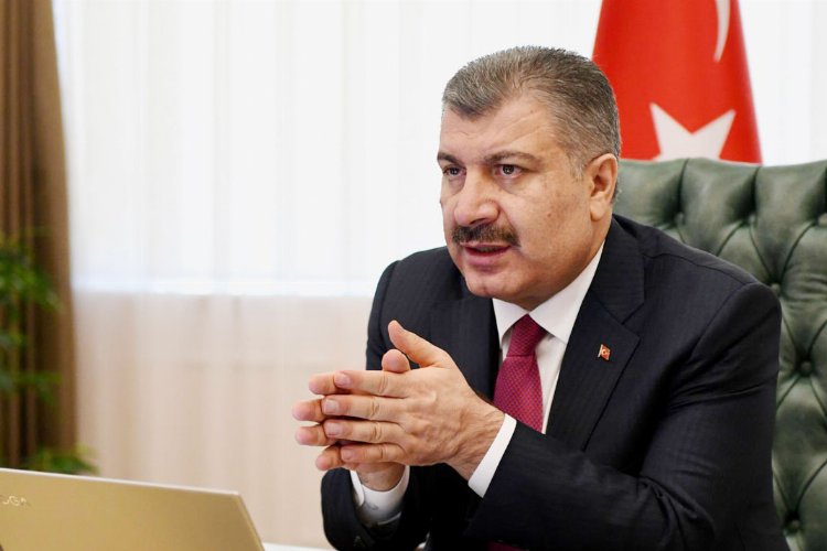 Sağlık Bakanı Fahrettin Koca, tıp doktoru olmayan sağlık çalışanlarının maaş