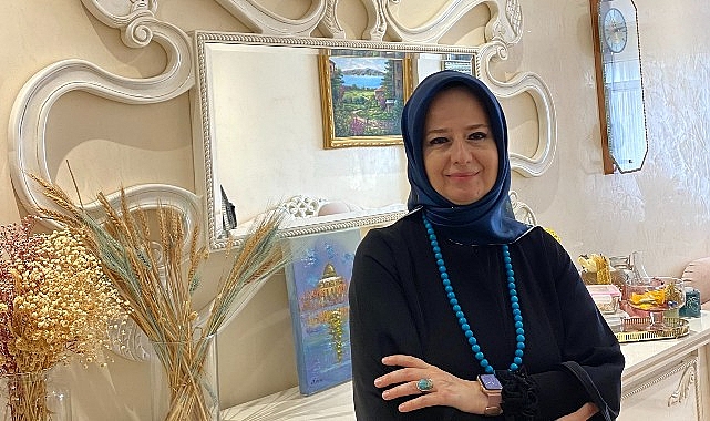 Türkiye'nin kutsal mekanlar ressamı olarak tanınan Amine Sultan Tan, sadece