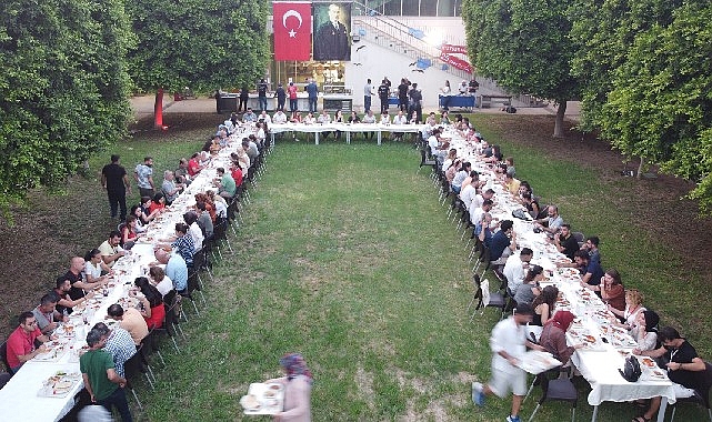 Depremin etkilediği bölgelerde eğitimciler arasındaki topluluk dayanışmasının güçlendirilmesi, duyarlılık ve