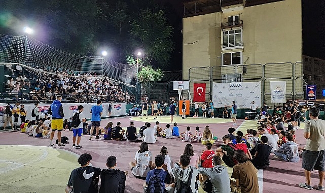 Gölcük Belediyesi tarafından düzenlenen; gördüğü büyük ilgi ile şölen atmosferinde