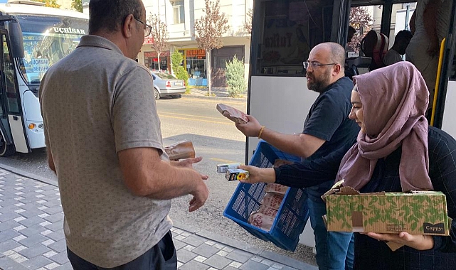 Nevşehir Belediyesi ekipleri, sabah erken saatlerinde işe gitmek için yola