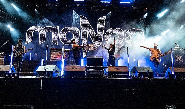 Alternatif Türk Rock müziğinin MTV ödüllü öncü gruplarından maNga, önceki