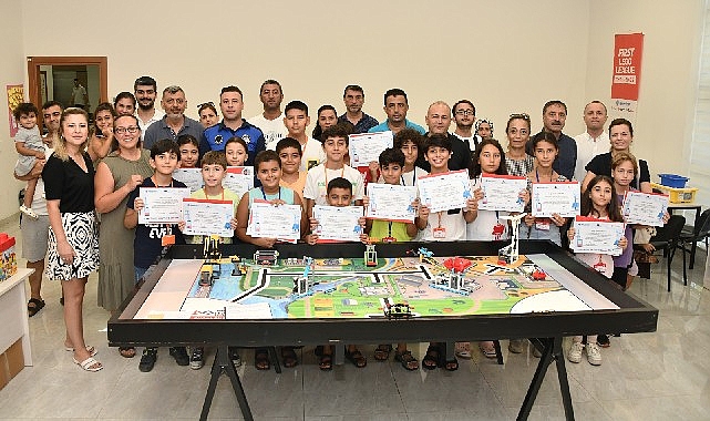Çocukların yaz tatillerini verimli bir şekilde geçirmelerini sağlamak amacıyla robotik