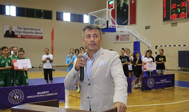 Burhaniye Atatürk Spor Salonu’nda, Ege ve Marmara bölgelerinden 12 ilin