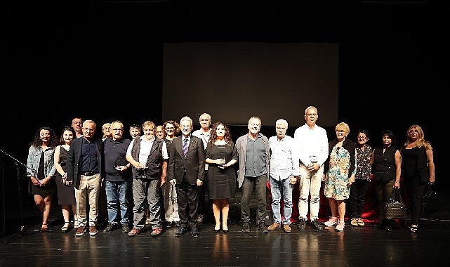Toplumsal Araştırmalar, Kültür ve Sanat için Vakıf (TAKSAV) Kurucularından Gazeteci
