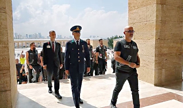 Atatürk filminin yönetmeni Mehmet Ada Öztekin, kurucusu olduğu motosiklet kulübü