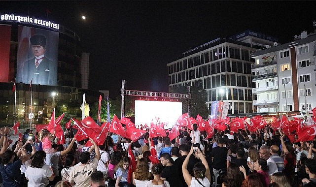 “Filenin Sultanları” Belçika’nın Brüksel kentinde düzenlenen Avrupa Şampiyonası’nda Sırbistan’ı devirerek
