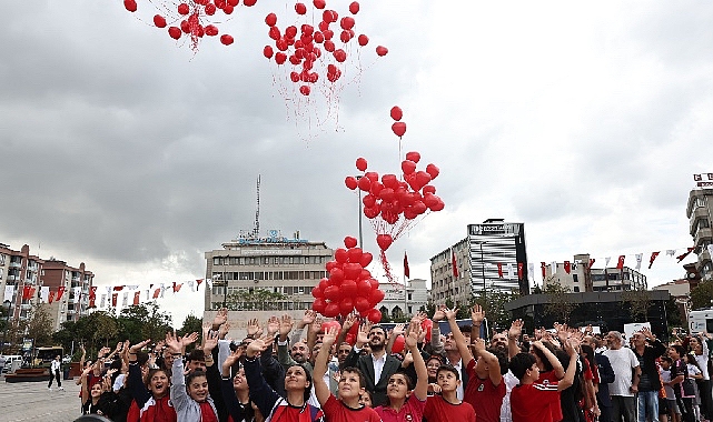 Dünya Kalp Günü sebebiyle Bağcılar Belediyesi tarafından düzenlenen etkinlik, renkli