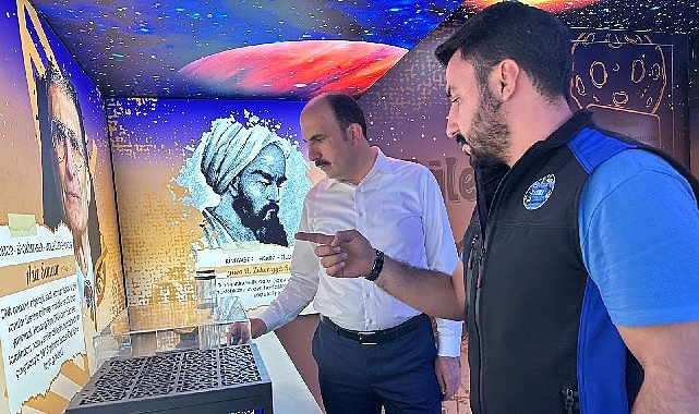 Konya Büyükşehir Belediye Başkanı Uğur İbrahim Altay, mevcut Bilim Tırı’na