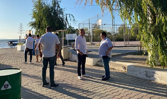Didim Belediye Başkanı A. Deniz Atabay, Mavişehir Mahallesi’nde vatandaşlar ve