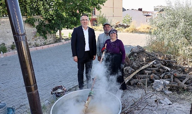 Nevşehir Belediye Başkanı Dr. Mehmet Savran, esnaf ve ev ziyaretlerini