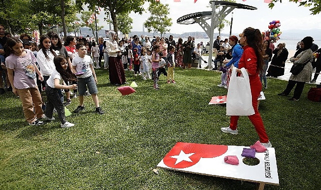 Bayraklı Belediyesi, yeni ulaşım sistemlerinin geliştirilmesi, bisiklet ve yaya yollarının