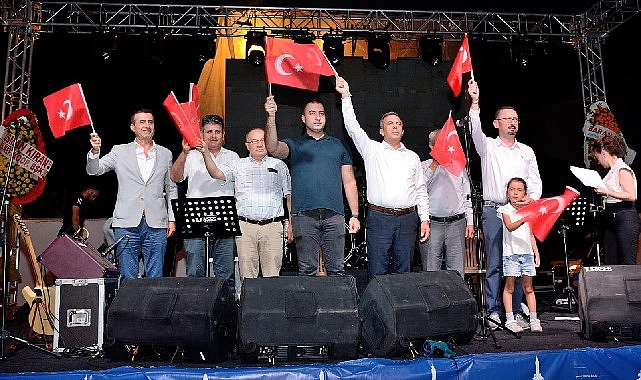 Beydağ’ın düşman işgalinden kurtuluşunun 101. yıl dönümünde müzik grubu Gece