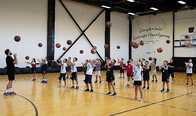 Türk basketboluna yeni sporcular kazandırabilmek adına Beylikdüzü Basketbol İhtisas Kulübü
