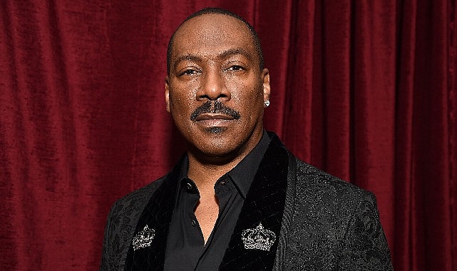 Eddie Murphy şehre geliyor ve ilk yılbaşı filmine kendine has