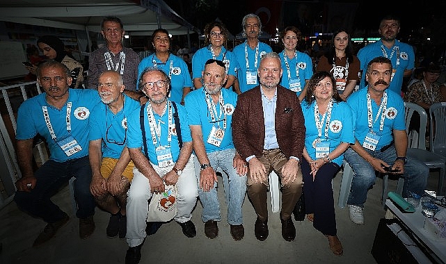 Menemen Belediyesi'nin kıtaları birleştirerek düzenlediği 2 Uluslararası Menemen Çömlek Festivali,