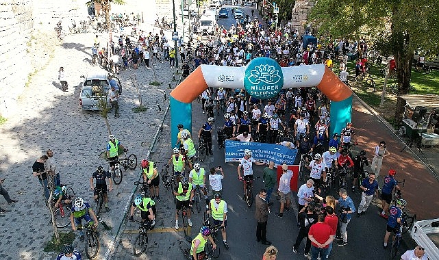 Bine yakın bisiklet tutkununun katıldığı “Tophane-Nilüfer-Mudanya Bisiklet Turu”, bu yıl “Cumhuriyet