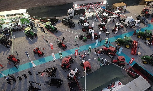 Tarım Başkenti Çumra’da tarım bayramı yaşanıyor. Çumra Belediyesi tarafından bu