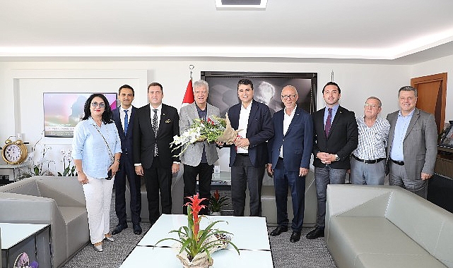 Demokrat Parti (DP) Genel Başkanı Gültekin Uysal, Narlıdere Belediye Başkanı