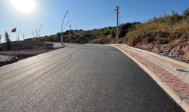 Büyükşehir ekipleri, Dilovası Tavşancıl Mahallesi’ndeki Mehmet Güner ve Erdoğanlar Caddesi