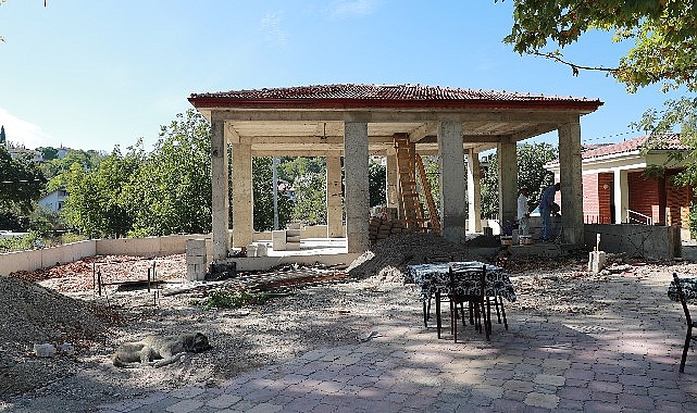 Gemlik Belediyesi Fen İşleri Müdürlüğü ekipleri, ilçenin dört bir yanına