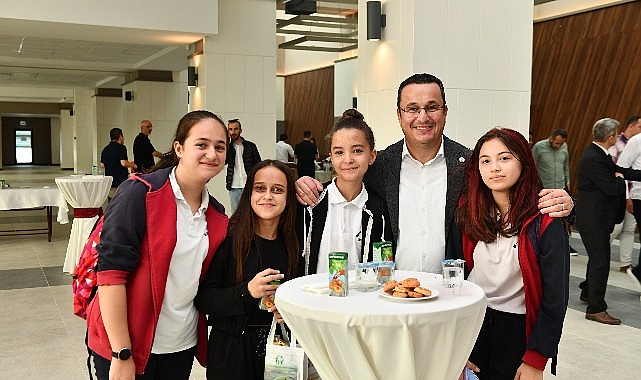 Mustafakemalpaşa’da öğrenciler ve velilerin yüzünü güldürecek özel eğitim projesi