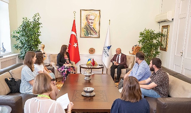 İzmir Büyükşehir Belediye Başkanı Tunç Soyer, Ukrayna'nın “2025 Avrupa Gençlik