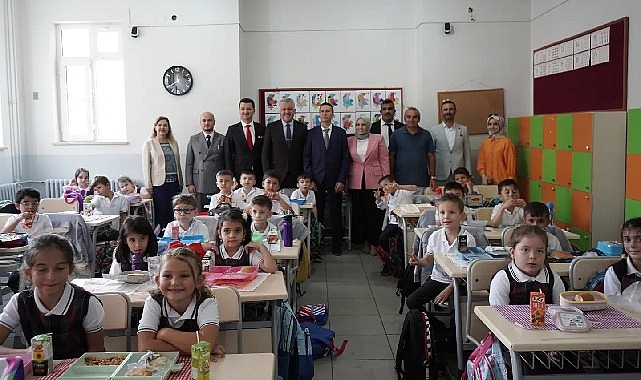 Lüleburgaz Belediye Başkanı Dr. Murat Gerenli, İlçe Milli Eğitim Müdürlüğü