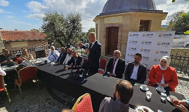 Gölcük Belediyesi tarafından düzenlenen ve birbirinden değerli akademisyenlerin bildirilerini sunduğu