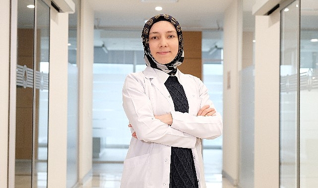 Ağız gargarasının ağız ve diş temizliği için kullanılabilecek bir ürün