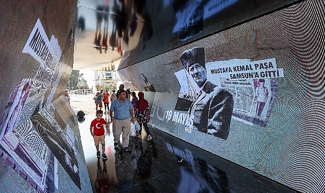 Türkiye Cumhuriyeti’nin 100.yılında kapılarını açan 92. İzmir Enternasyonal Fuarı'nda Cumhuriyet