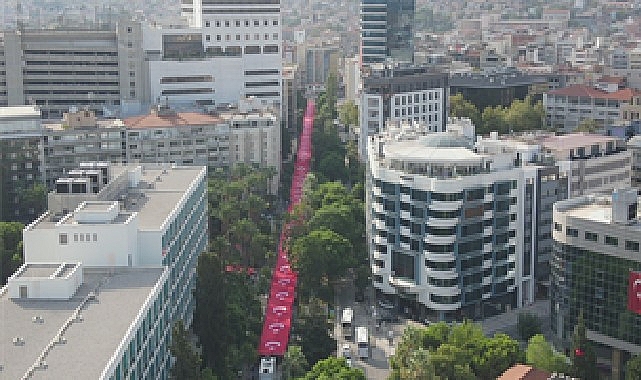 İzmir’in kurtuluşunun 101’nci yıldönümü kutlamaları, Türk ordusunun 9 Eylül’de şehre