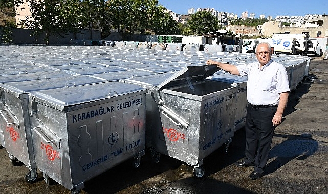 Karabağlar Belediyesi, ilçenin daha temiz tutulması ve vatandaşlara daha sağlıklı