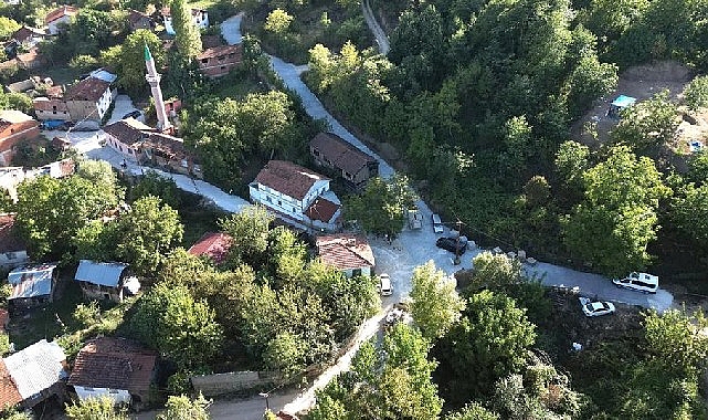 İnegöl Belediyesi, hayata geçirdiği uygulamalarla merkezin konforunu kırsal mahallelere taşıyor.