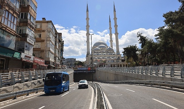Maltepe Cumhuriyet Meydanı Altgeçidi hizmete açıldı. Bağdat Caddesi’nin Maltepe merkez