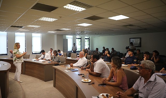 Fethiye Körfezi’nin deniz dibi temizliği için Muğla Büyükşehir Belediyesi Koordinasyonunda