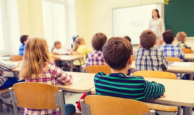 Narlıdere Belediyesi Pakize Ateş Kadın Danışma Merkezi bünyesinde hizmet veren