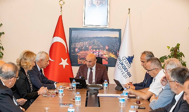 İzmir Büyükşehir Belediye Başkanı Tunç Soyer, Torbalı Karma ve Mobilya