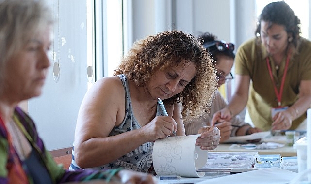 Seferihisar Belediyesi’nin Ürkmez Kültür Sanat Merkezi’ndeki ücretsiz kurslarına, 4 yılda