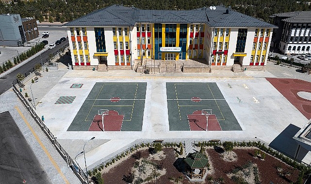 Selçuklu Belediyesi tarafından Yazır Mahallesi’ne kazandırılan Şehit Erkan Kurşun İlkokulu’nun