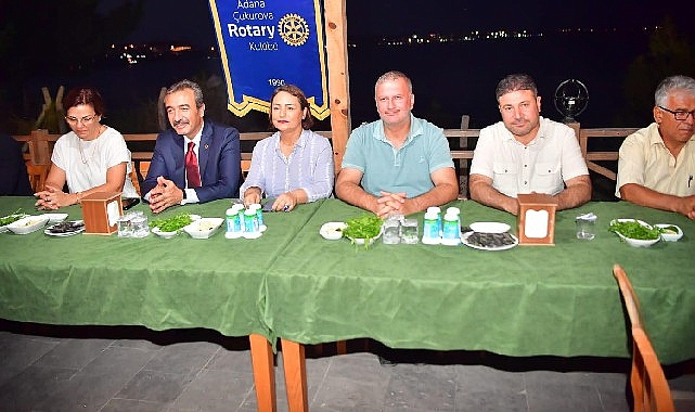 Çukurova Belediye Başkanı Soner Çetin, Biz De Varız Destekleme Derneği
