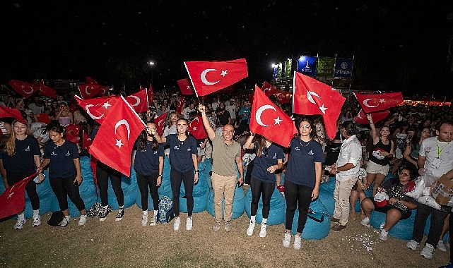 İzmir Büyükşehir Belediye Başkanı Tunç Soyer, ilk kez Avrupa Şampiyonu