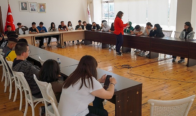 Keçiören Belediyesi tarafından belediyede staja başlayan öğrencilere yönelik iş sağlığı